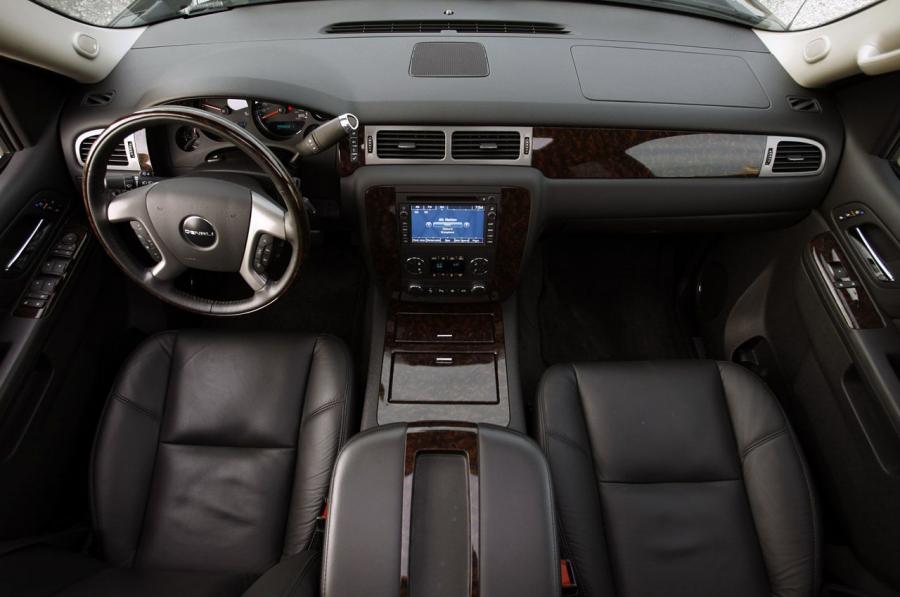  GMC Sierra Denali 2011 года  (фото 31 из 42)